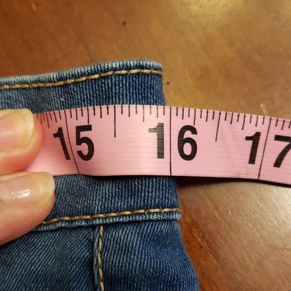 AEROPOSTLE High Waisted Shorty Denim Shorts 6 EUC - Picture 6 of 11